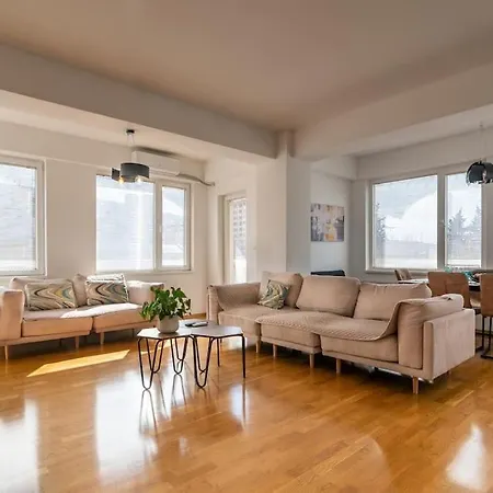 Eluxory Apartmán